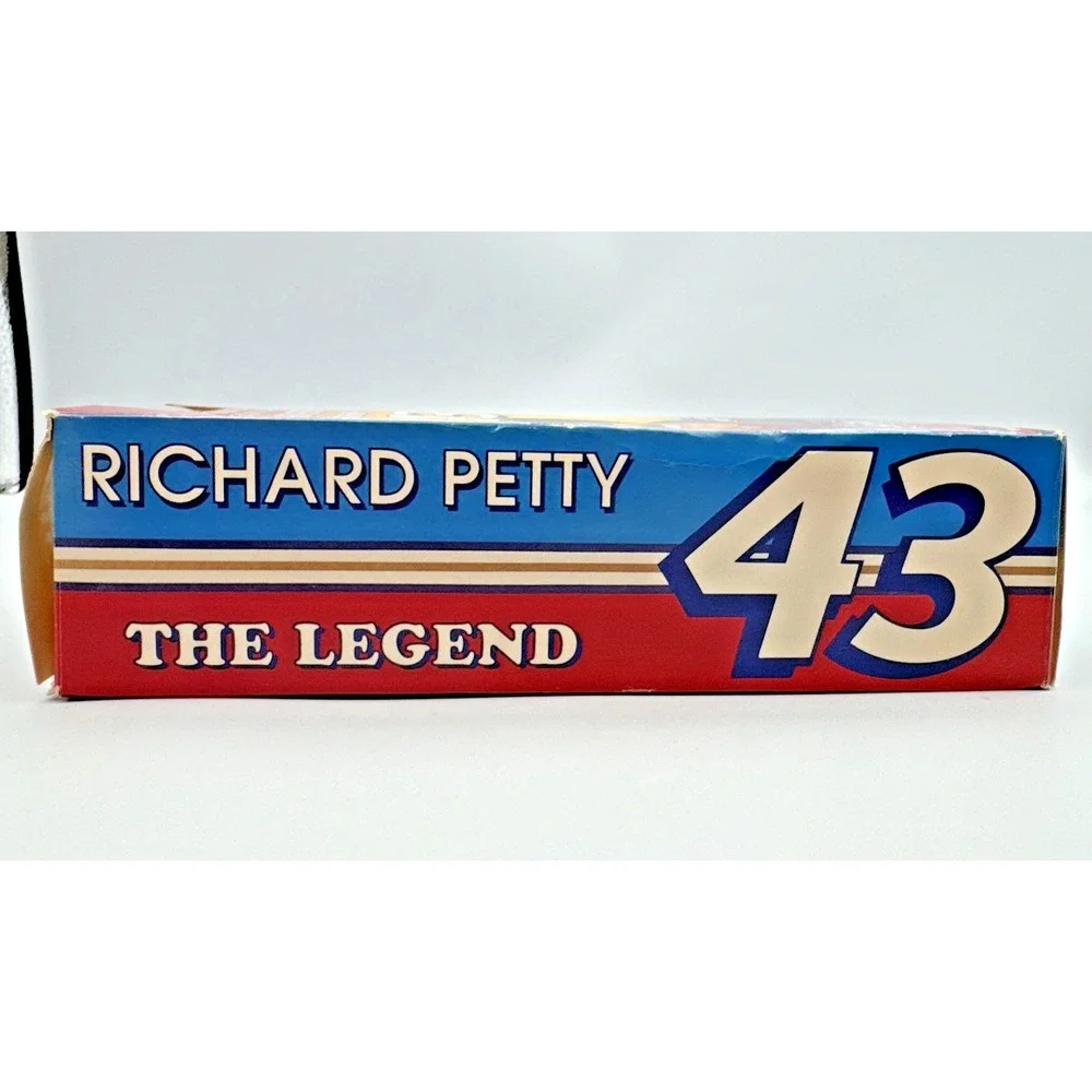 Richard Petty‎ The Legend 1958-1992 VHS w/ Limited Edition Collector's Car